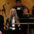 Nobel a Bob Dylan, standing ovation e Patti Smith, commossa, canta un suo brano