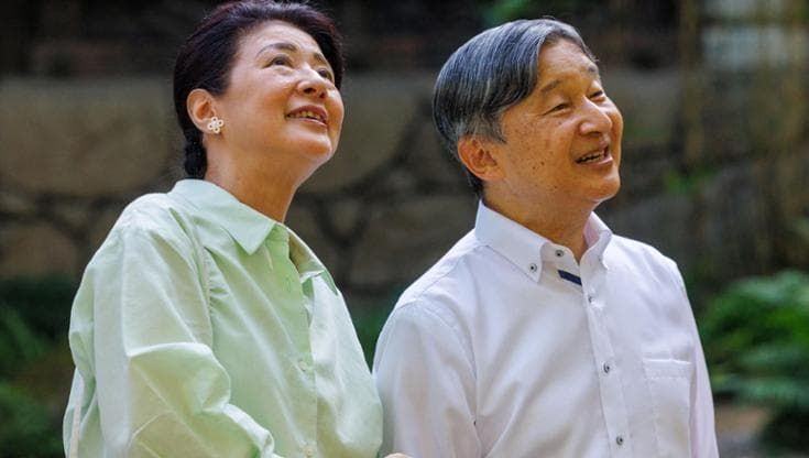 Se appassisce il Trono del Crisantemo
