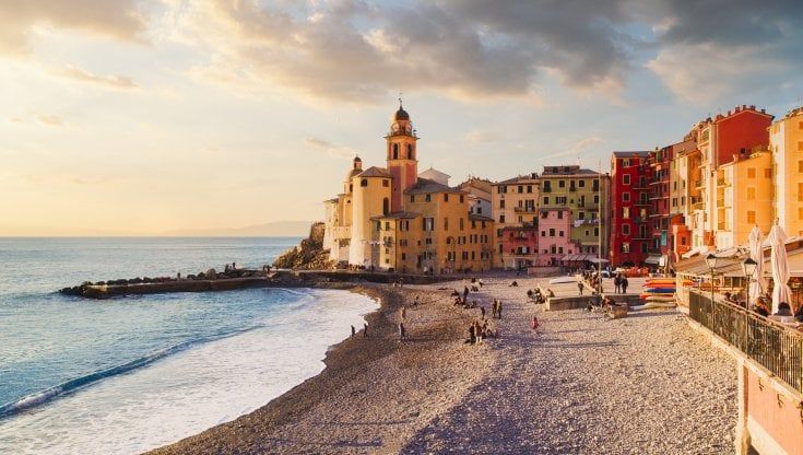 Bandiere blu 2022, Liguria ancora prima con 32 località, tutte le spiagge con il mare più pulito
