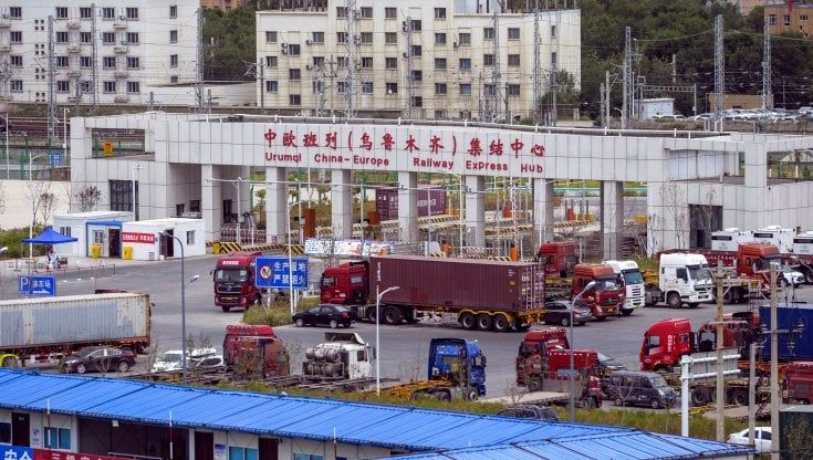 Cina, il Pil continua a crescere