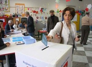 Ballottaggi, affluenza in picchiata<br />in Sicilia ha votato un terzo degli elettori