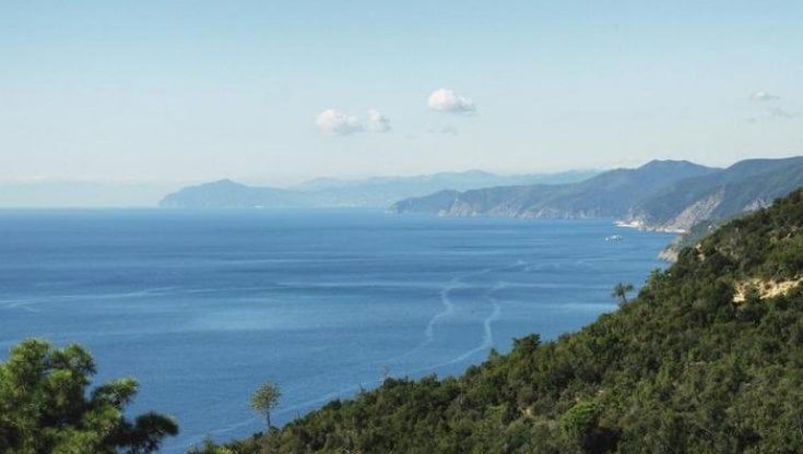 Liguria, 600 chilometri di sentieri ciclabili per collegare tutti i parchi