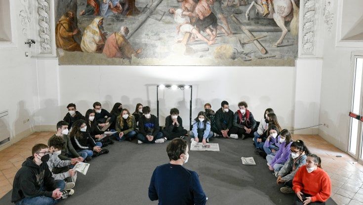 Scuola, tra gli studenti del dopo Covid: “Sì, a noi scrivere fa un po’ paura”
