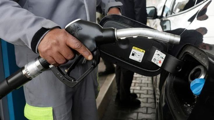 Benzina, rincari di quasi 20 centesimi: le regioni in cui conviene fare il pieno