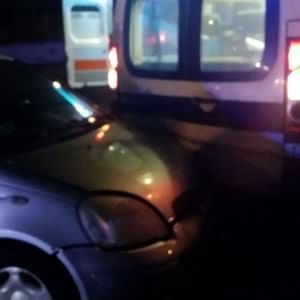 Investiti mentre rilevano incidente, feriti due vigili