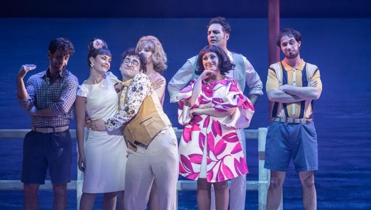 La nostalgia canaglia delle canzoni anni Sessanta: applausi a “Sapore di mare”