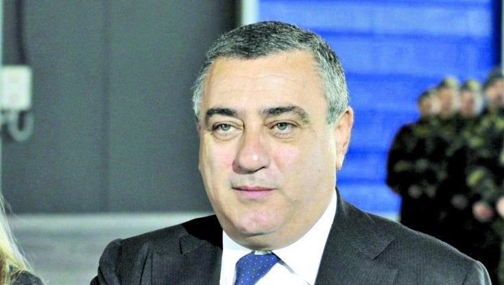 Napoli, Cesaro dal Senato alla polvere: andrà ai domiciliari