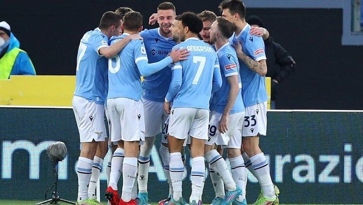 Lazio-Sassuolo 2-1: Lazzari e Milinkovic archiviano la delusione del derby