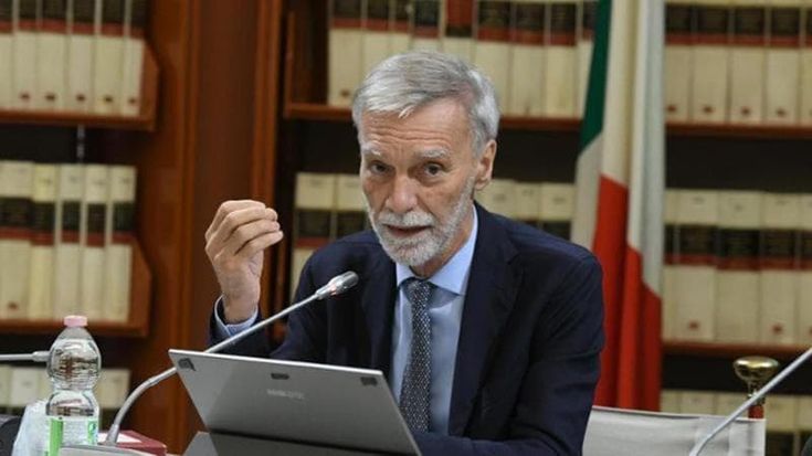 Antisemitismo, scontro nel Pd. Il partito sconfessa il disegno di legge Delrio