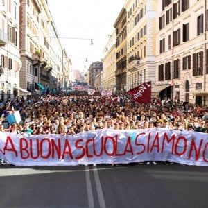 Italicum e ambiente: non ci sarà referendum. Altri 7 giorni per le firme contro la Buona scuola