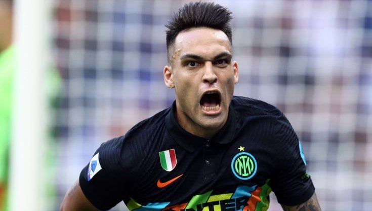 Lautaro Martinez rinnova con l'Inter fino al 2026, via la clausola da 111 milioni