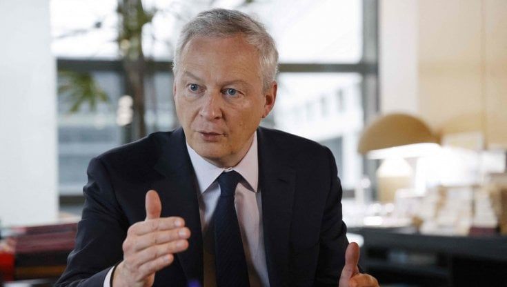 Francia, stretta sugli influencer: una legge per evitare le truffe