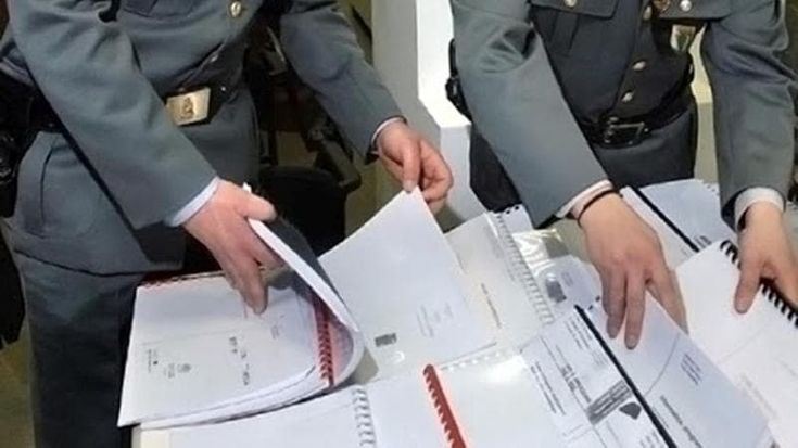 Bari, la rete di aziende fantasma tra evasione e criptovalute: sequestrati 634mila euro