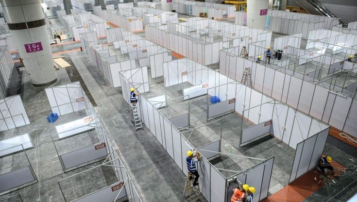 Covid, la Cina alza un altro muro. Test di massa e viaggi proibiti per i 27 casi di Guangzhou