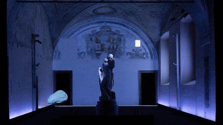 Il dolore di una madre e la luce di Bob Wilson sulla Pietà Rondanini