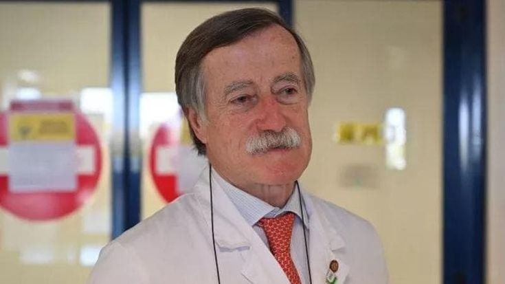 Andreoni: “A scuola le mascherine anti-Covid non servono ma chi è sintomatico deve restare a casa”