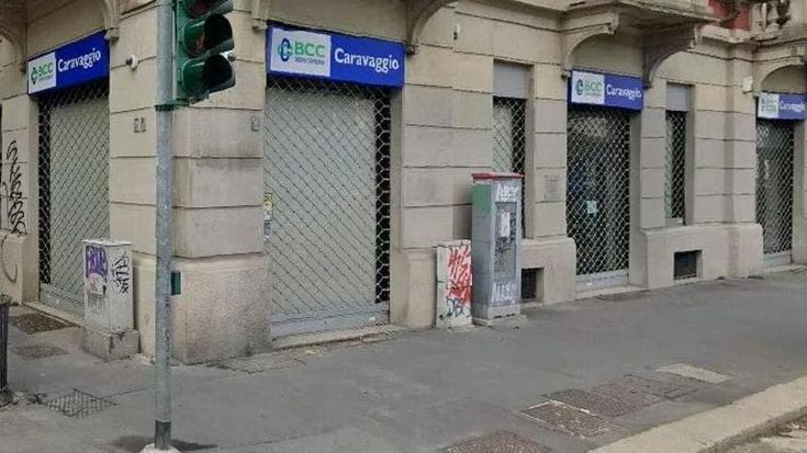 Rapina da 40mila euro in banca: dipendenti e clienti tenuti in ostaggio per oltre mezz’ora