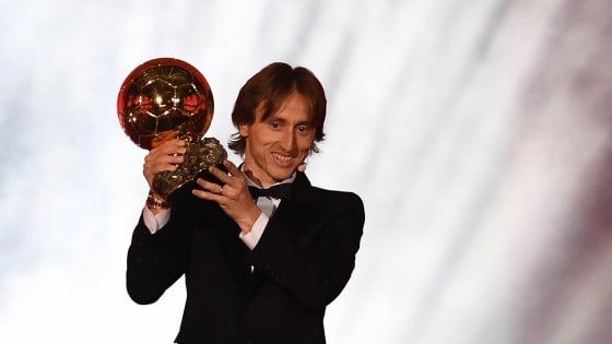 Pallone d'oro, vince Modric: finisce l'era di Messi e Ronaldo