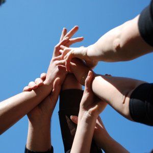 Volontariato, come scoprire cosa c'è nell'animo e nella mente di chi si dedica agli altri