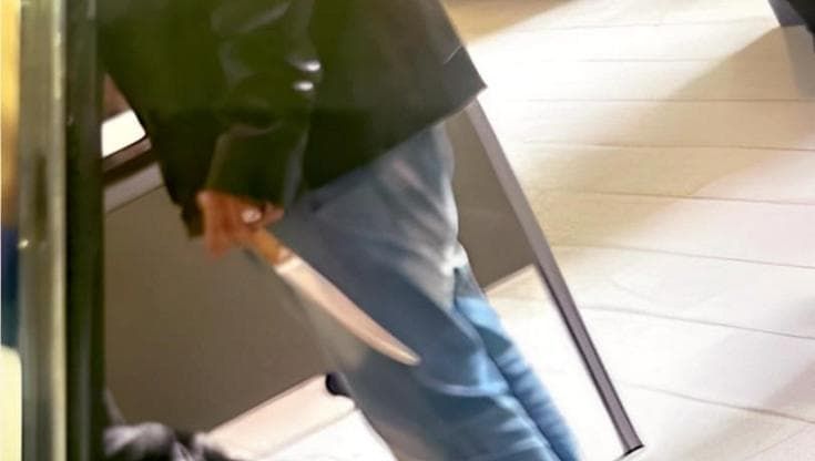Ucciso a scuola, eseguita l’autopsia sul corpo di Abanoub Youssef. Il medico: «Quadro ben definito»