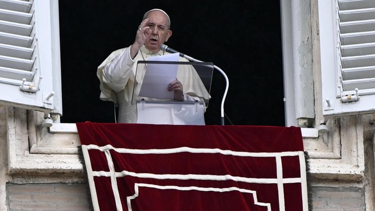 L'enciclica del Papa: inno alla fratellanza nei giorni più tormentati. “Ma non fuggo dai lupi”