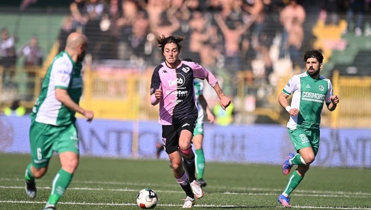 Il Palermo ritrova la vittoria in trasferta dopo quattro mesi: 1-2 ad Avellino