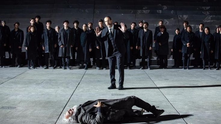 “Antigone”, ventisei gradini per le vittime degli orrori