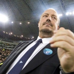 Benitez prepara il match con il Barcellona e aspetta novit&agrave; sul fronte Fellaini