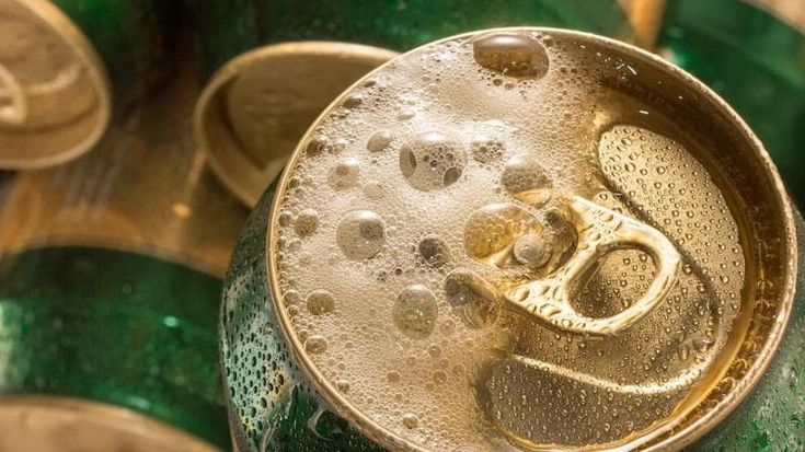 Birra analcolica, la categoria cresce e Heineken risponde con il formato lattina