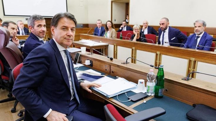 Covid, il comizio di Conte. Un nuovo 68: “Putin domoy”
