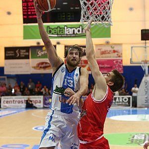 Basket, Reggio si ferma in Sicilia. Capo d'Orlando fa festa