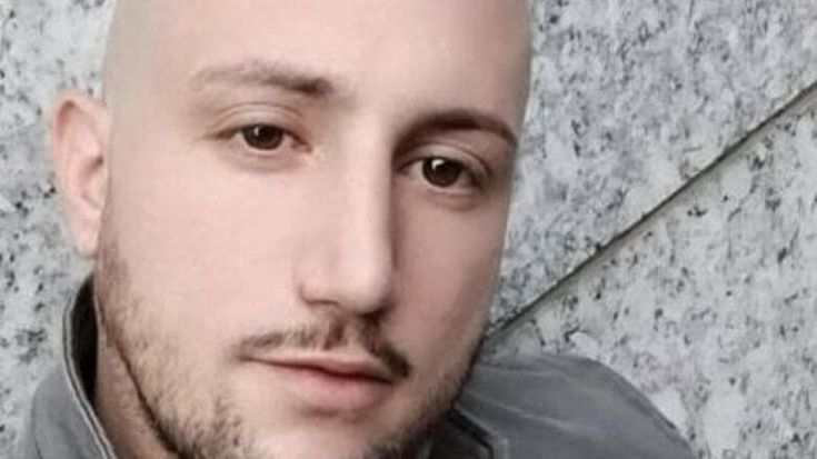 Chiamato come teste contro Ferrara, muore di overdose prima del processo