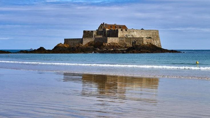 Saint-Malo. Nella perla bretone pioniera dello stop ad Airbnb, il sindaco ci si gioca la rielezione