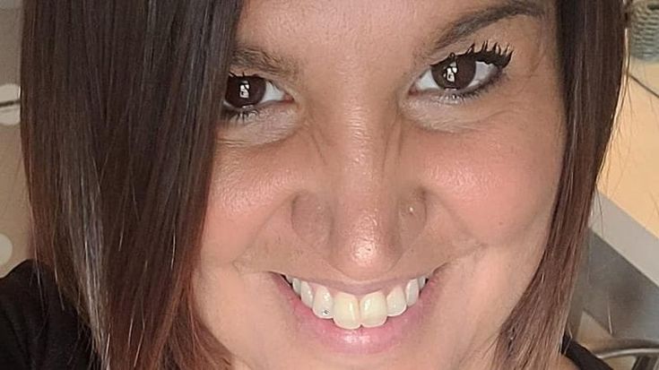 Le diagnosticano una bronchite, ma era una polmonite bilaterale acuta: Elena Scanu muore a 49 anni
