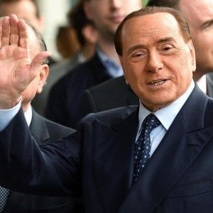 Milan, stretta finale per il closing. Berlusconi: no a presidenza onoraria