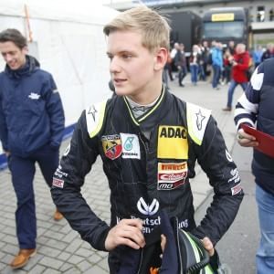 Formula 4 tedesca: per Schumi junior esordio con vittoria