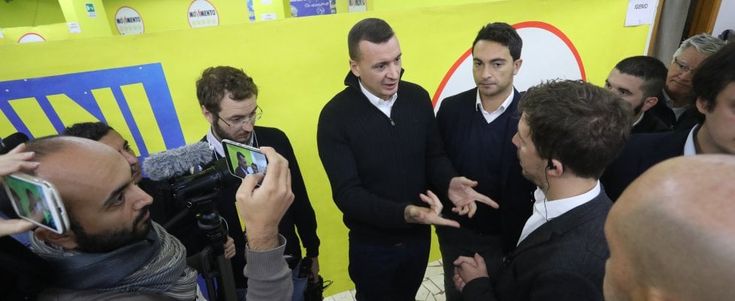 Regionali Sicilia: a Caltanissetta l'attesa dei sostenitori Cinque Stelle