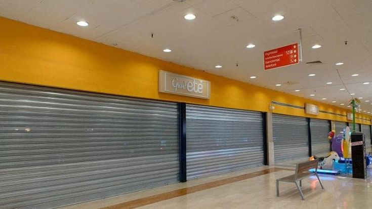 Troppi centri commerciali: Grand'Eté chiuso, 75 lavoratori a rischio. Il sindacato chiede un tavolo