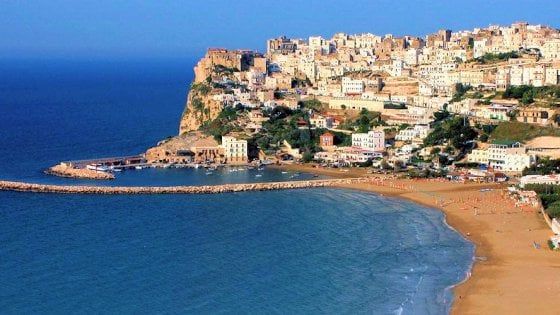 Peschici, ordigno esplode sotto casa del sindaco: nessun ferito, trovata anche una cartuccia