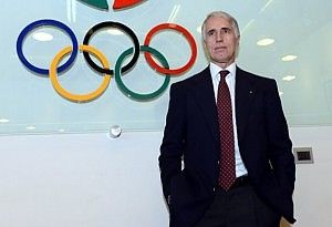 Giovanni Malag&ograve; a Scampia<br />in visita alla palestra Maddaloni