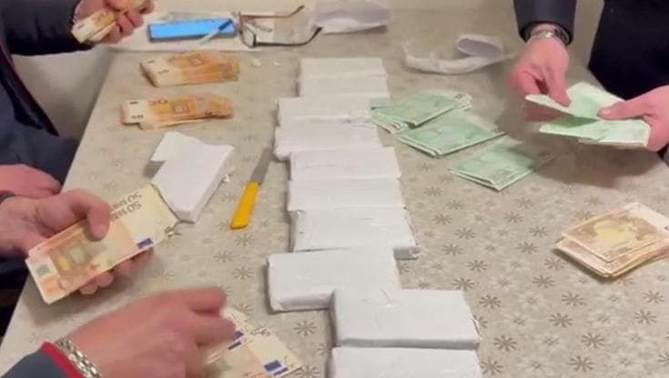 Corruzione nella sanità, arrestati imprenditori e pubblici ufficiali