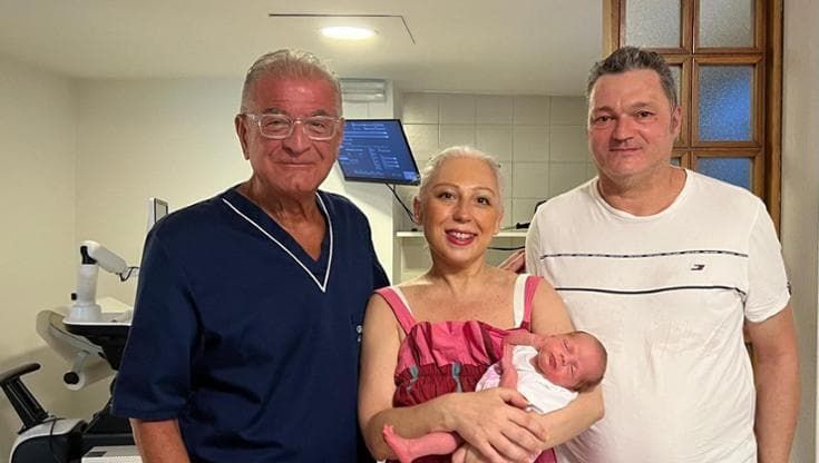 Avellino, mamma a 49 anni nonostante un tumore uterino di 9 centimetri
