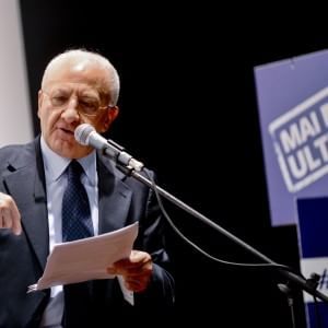 De Luca: "Sull'etica sfido chiunque, sono stato condannato per una parola cambiata"