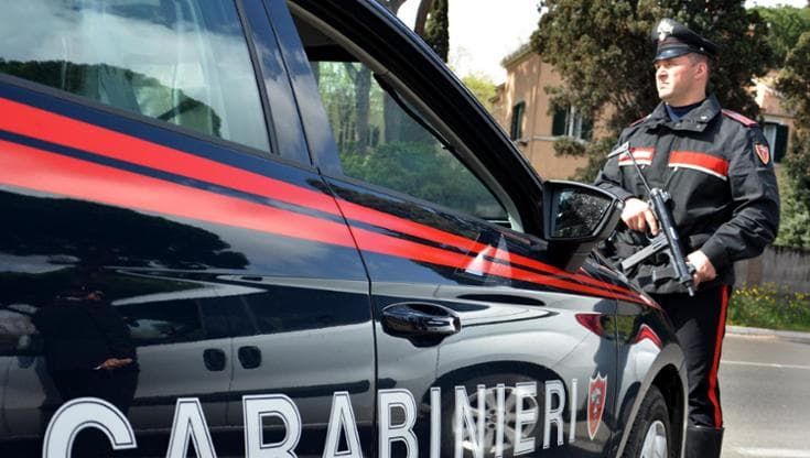 Sparatoria a Cascina, ferito davanti a un bar