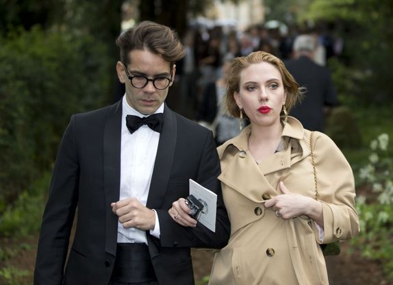 La diva e il giornalista, ecco la coppia Scarlett-Romain