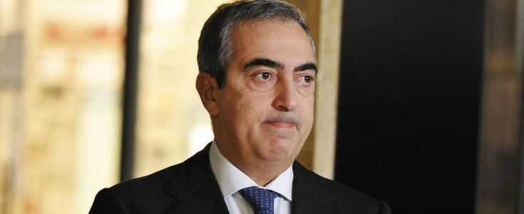Greta e Vanessa: pap&agrave; Marzullo, Gasparri dovrebbe dimettersi. "Mi scuso, non mi dimetto"