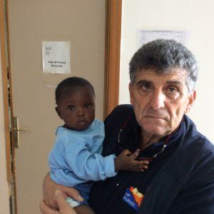 La storia di Favour commuove l’Italia, pioggia di richieste per adottarla