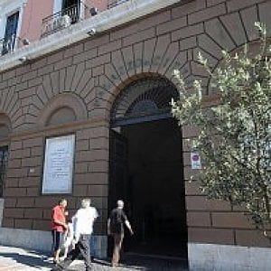 Bari, bollo virtuale negli uffici anagrafe del Comune: si paga direttamente allo sportello