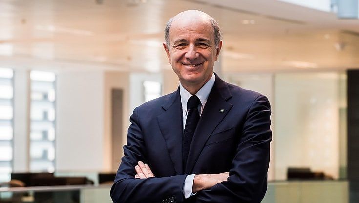 Passera: “Senza  nuove aggregazioni le banche medie rischiano di sparire”