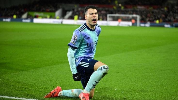 Premier, è l’Arsenal l’anti-Liverpool: 3-1 a Brentford nel match di Capodanno